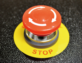 緊急時用停止ボタン
